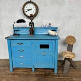 Wooden commercial workshop furniture with 4 drawers and 2 hinged doors - original patina