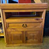 TV cabinet in raw wood to be relooked