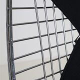 Set of 4 “DKR-2” wire chairs with “Bikini” by Charles & Ray Eames for Herman Miller / Mid-century modern design / 1950s / 1960s