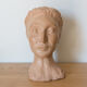 Buste de femme en terre cuite