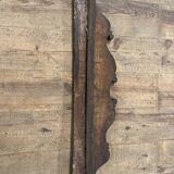 Cornice pediment in low relief in wood