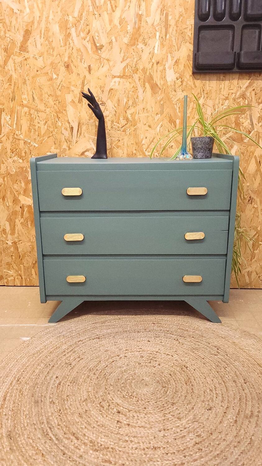 Vintage chest of drawers