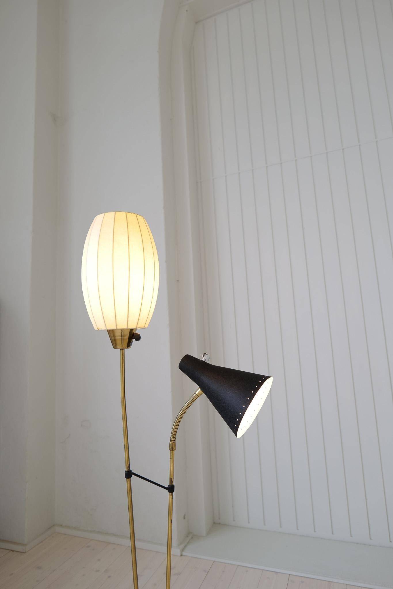 Mid-century floor lamp attributed to Hans Bergström for Ateljé Lyktan, Sweden 1950.