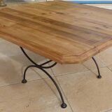 Table bass plateau en bois massif et son pied en fer forgé