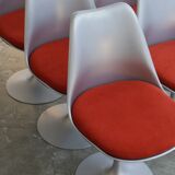 Chaises Tulip d’Eero Saarinen – Édition 50e Anniversaire par Knoll