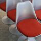 Chaises Tulip d’Eero Saarinen – Édition 50e Anniversaire par Knoll