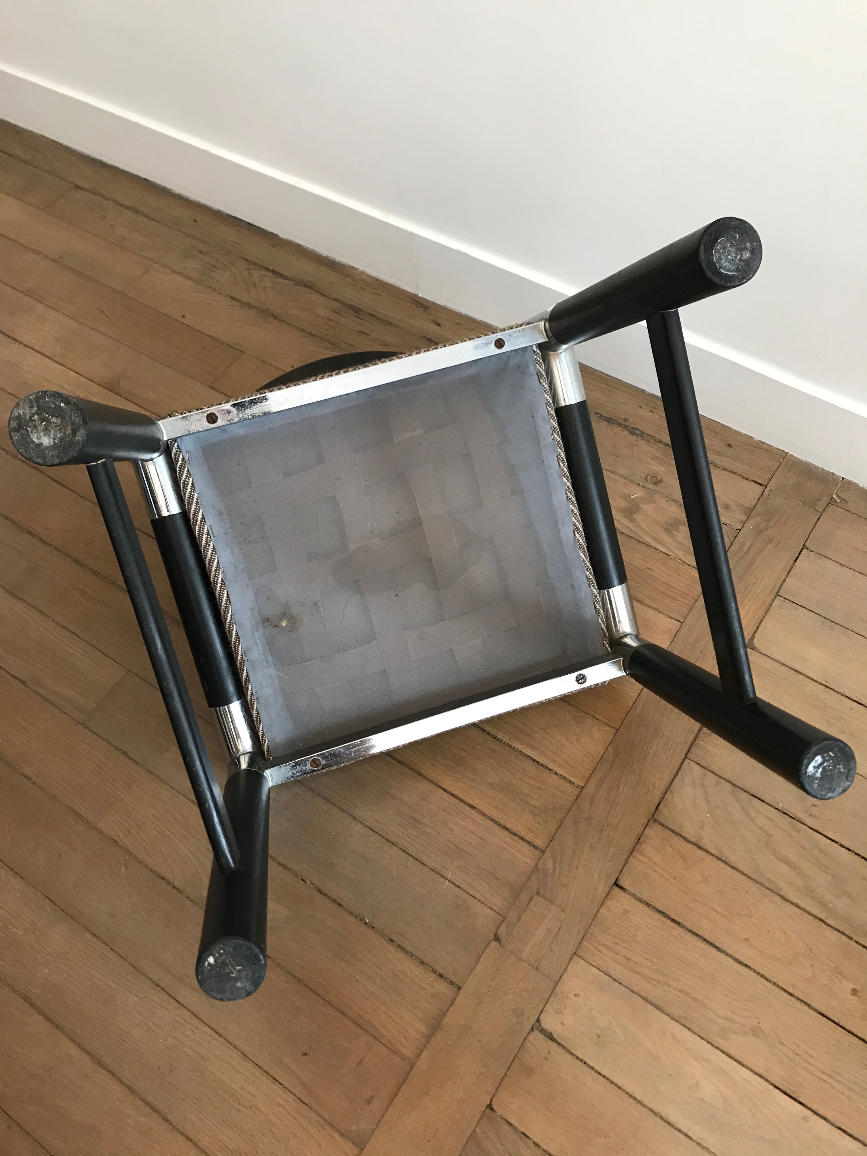 Suite of 4 chairs 70s