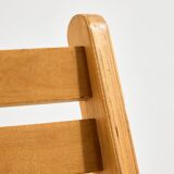 Foldable beech chair