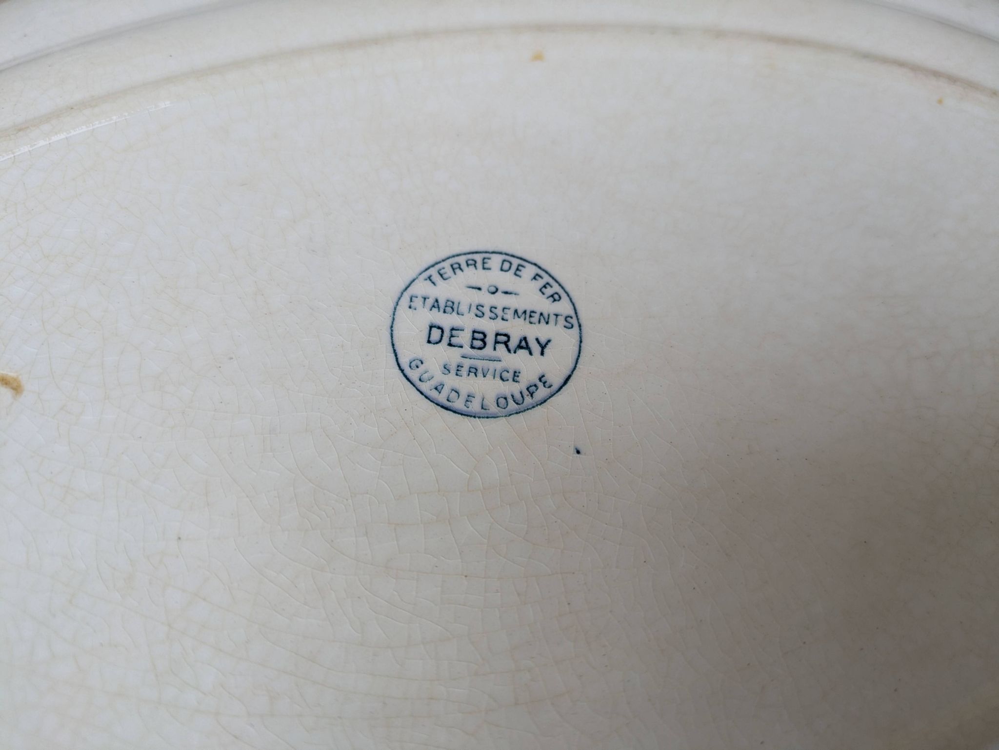 Ancien plat de service ovale terre de fer Debray service Guadeloupe