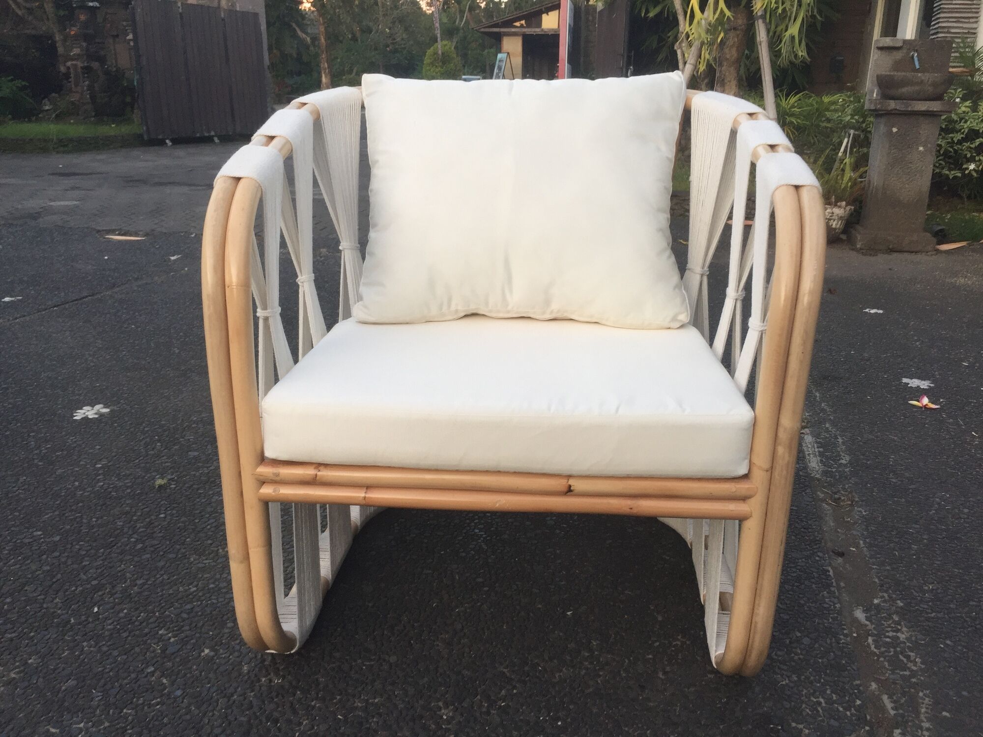 Wabisabi rattan lounge chair / single seat / club armchair