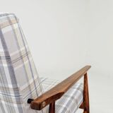 Fauteuil vintage et repose-pieds tartan beige bleu modern design