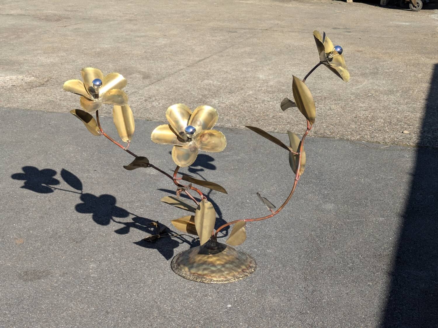 Vintage Brass Flower Floor Lamp - Hollywood Regency Style 1960s/1970s