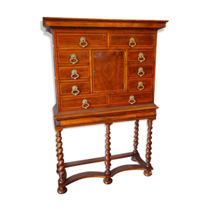 Cabinet en noyer d'époque XIXe