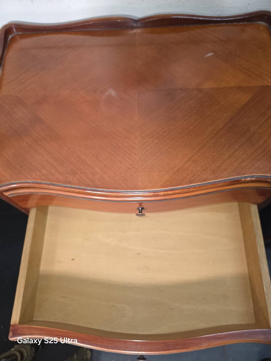 Pair of Louis XV style bedside tables in cherry wood marquetry.