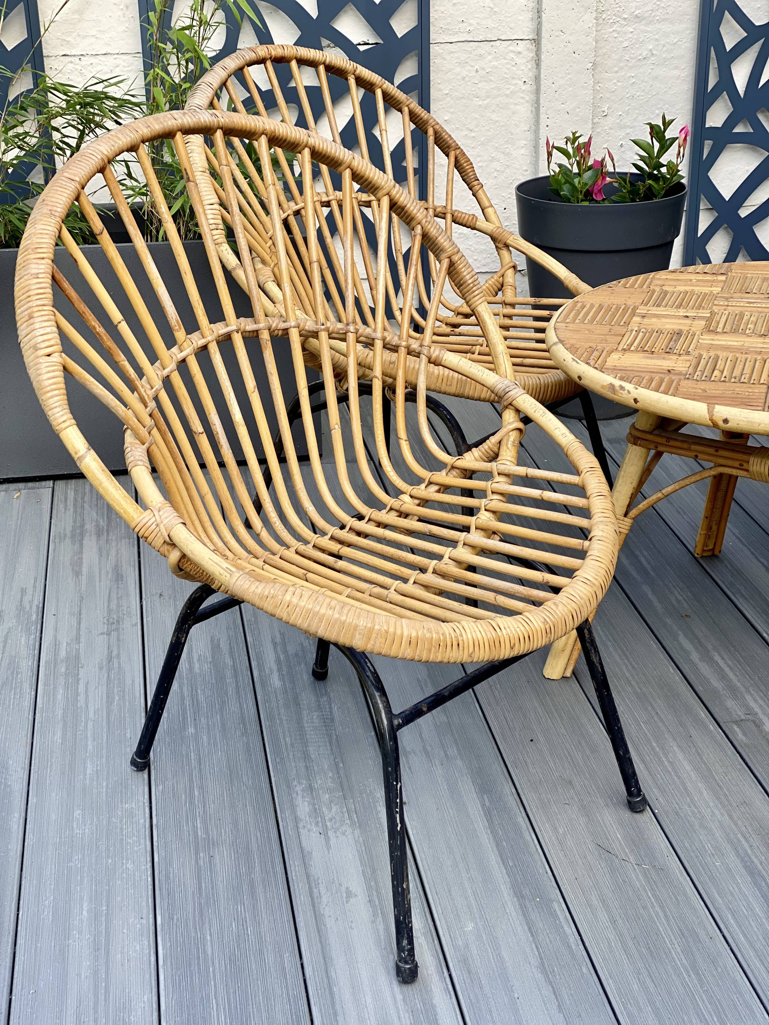Former vintage rattan lounge