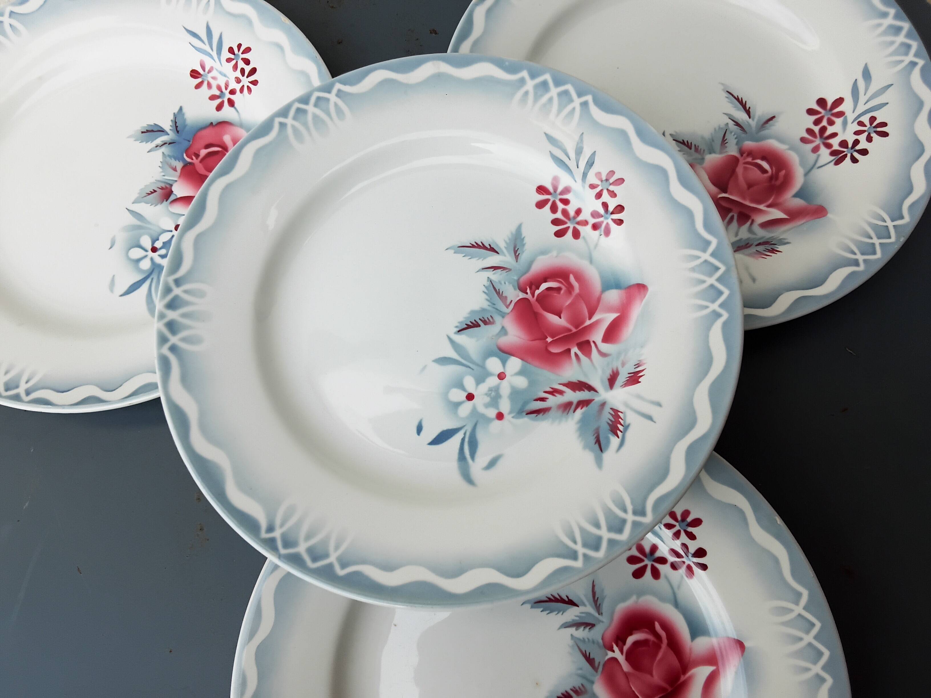 Set of 4 flat plates Digoin Sarreguemines