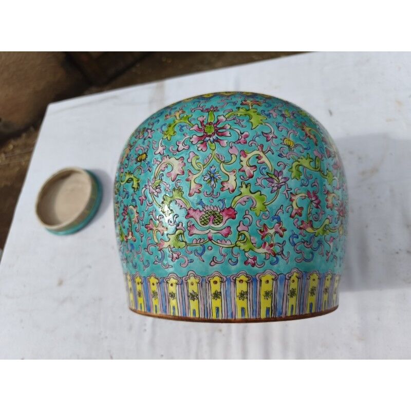 Ginger jar in Chinese glazed earthenware