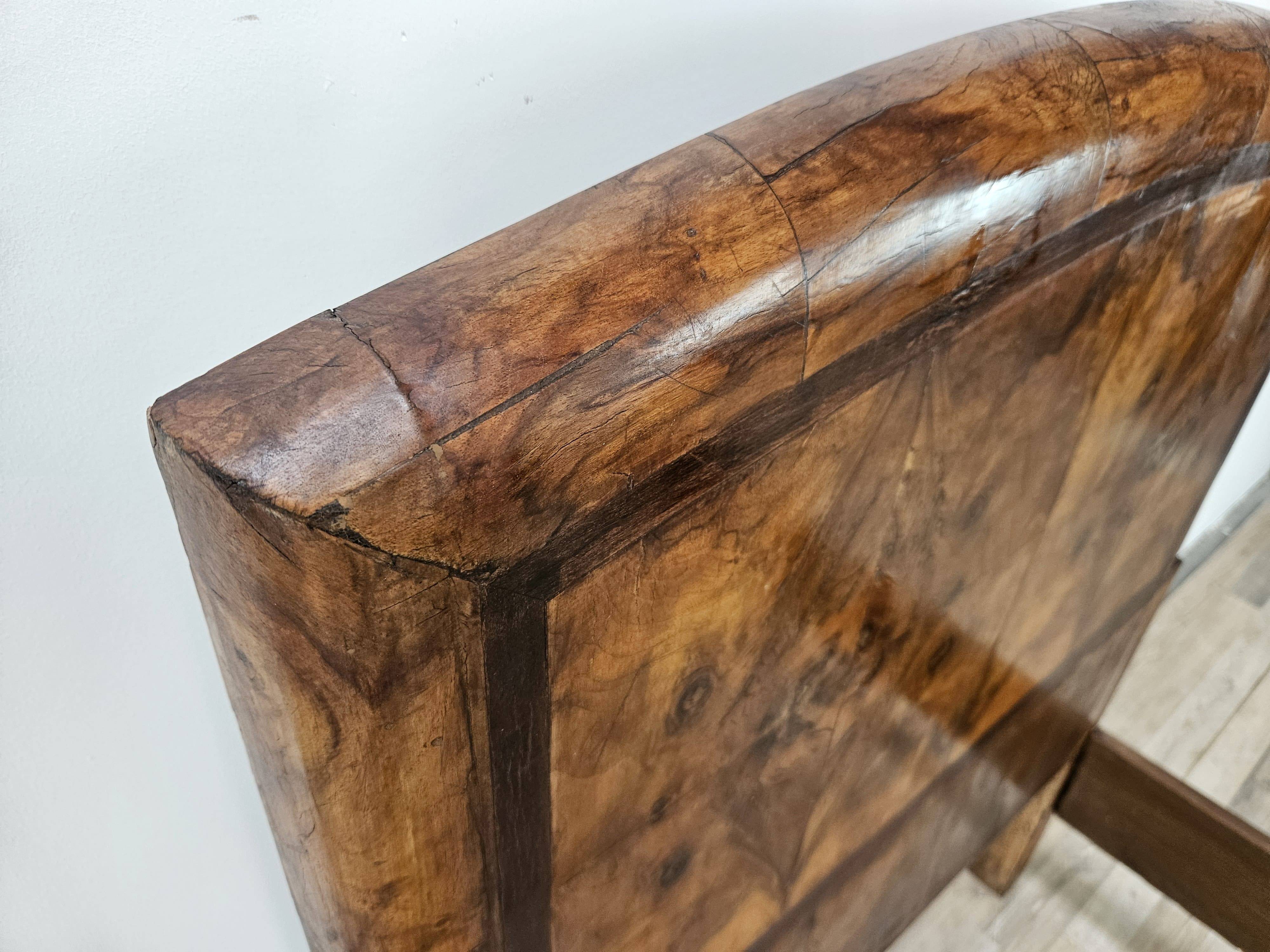 Tuscan Art Decò single bed from the 1940s in briar root