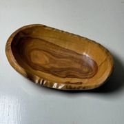Handcrafted solid olive wood bowl 20 cm – Organic freeform shape