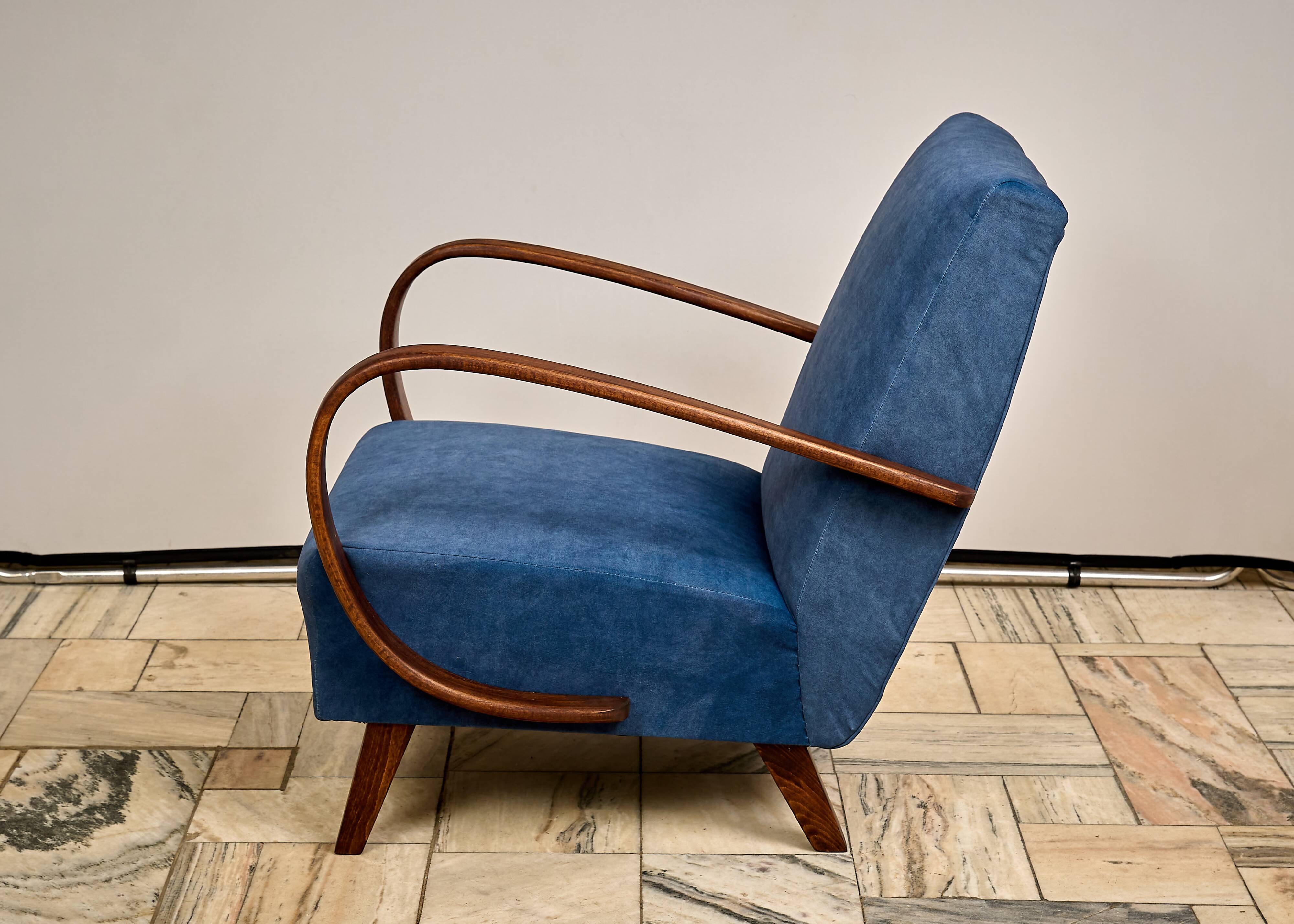 Jindrich Halabala armchair, Czechoslovakia 1940s