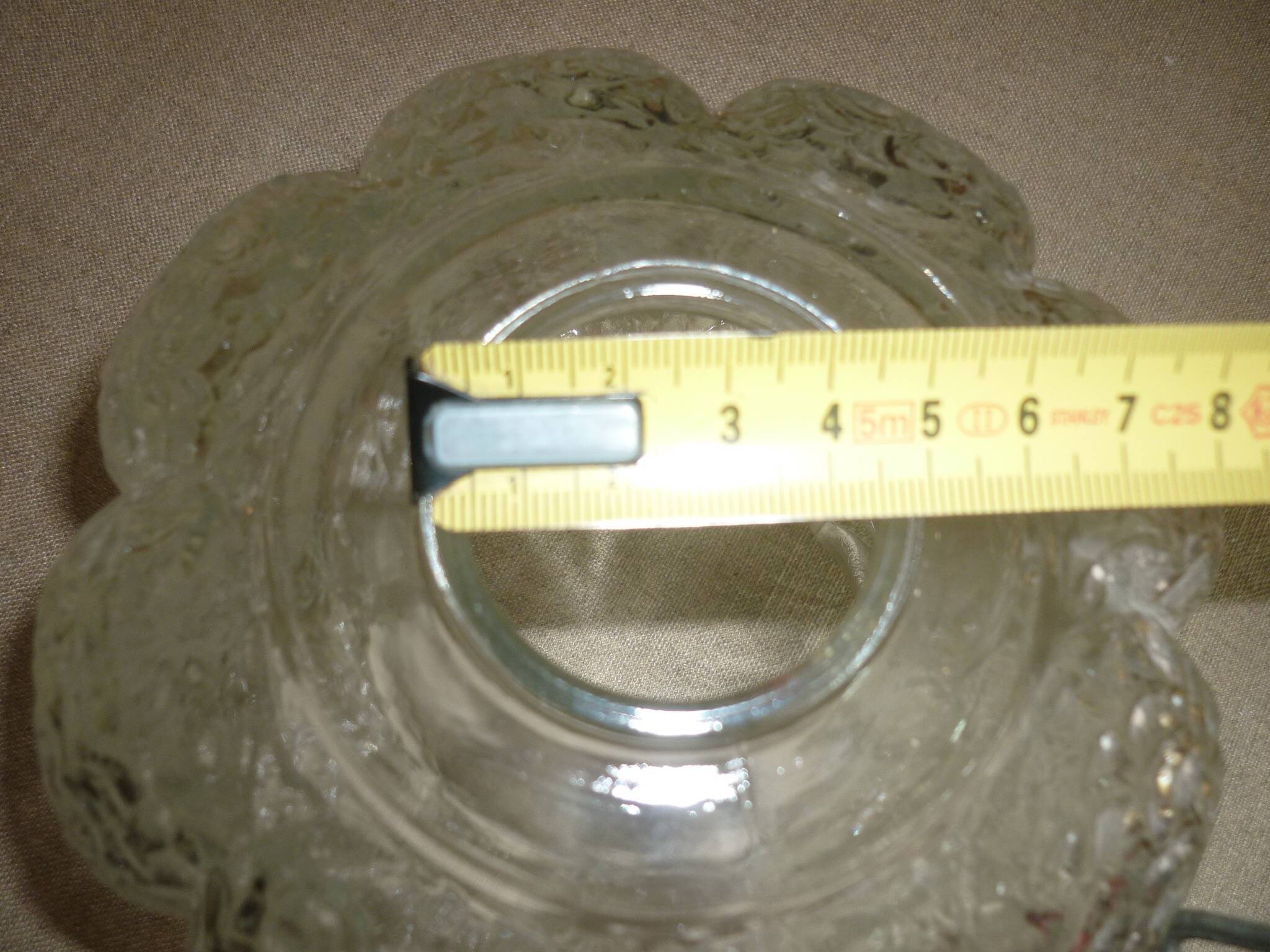 Glass pendant glass globe