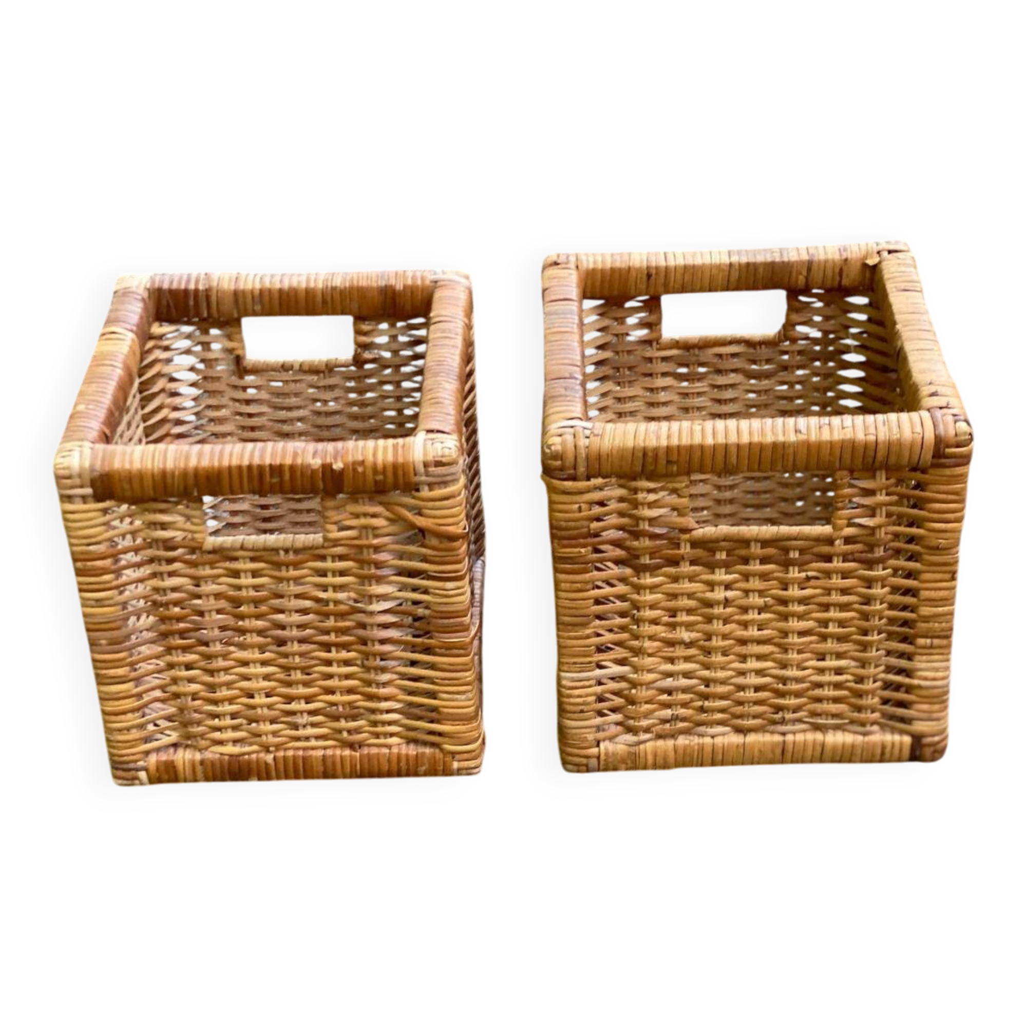 2 storage boxes in woven rattan and wicker, IKEA Branas style.