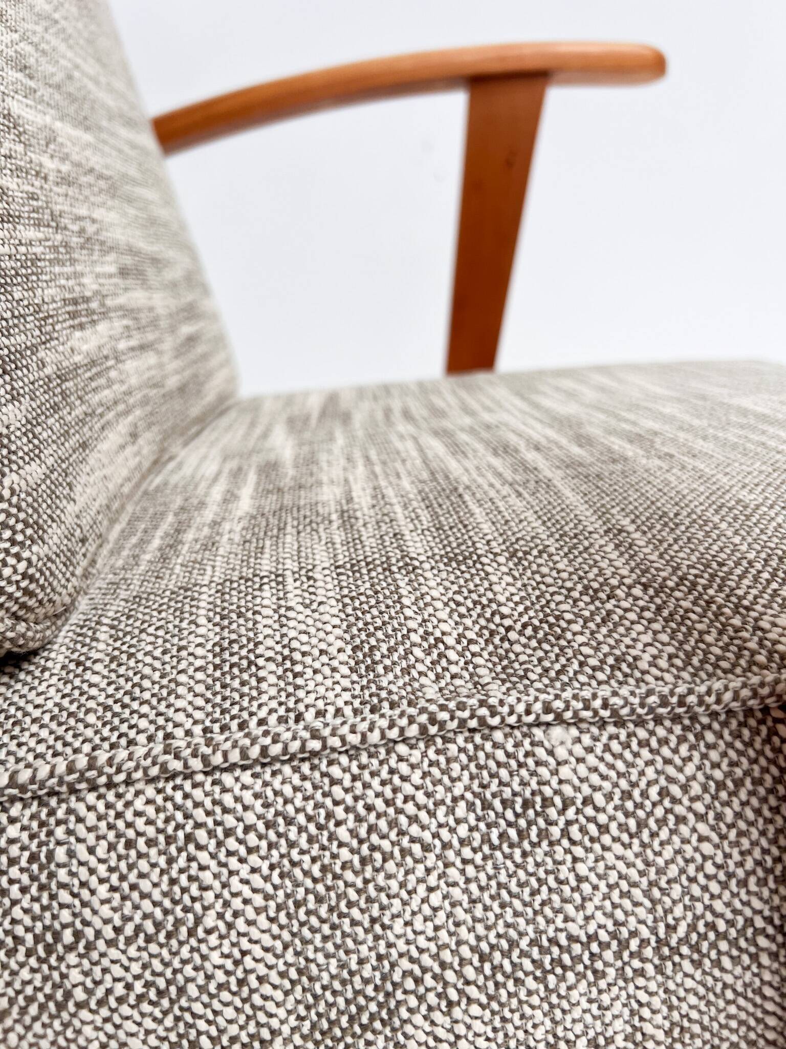Wooden Midcentury armchairs with spindles from the 1960s