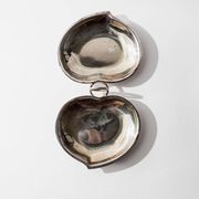 Vintage 1960s silver-plated catchall, double heart shell with ring handle.