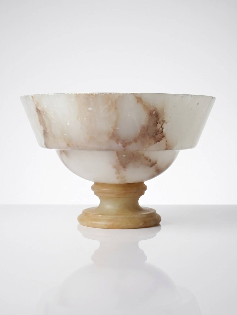 Vintage Italian alabaster footed bowl in white and beige, 1960s.