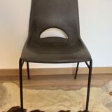 Chaise coque plastique marque Sitting