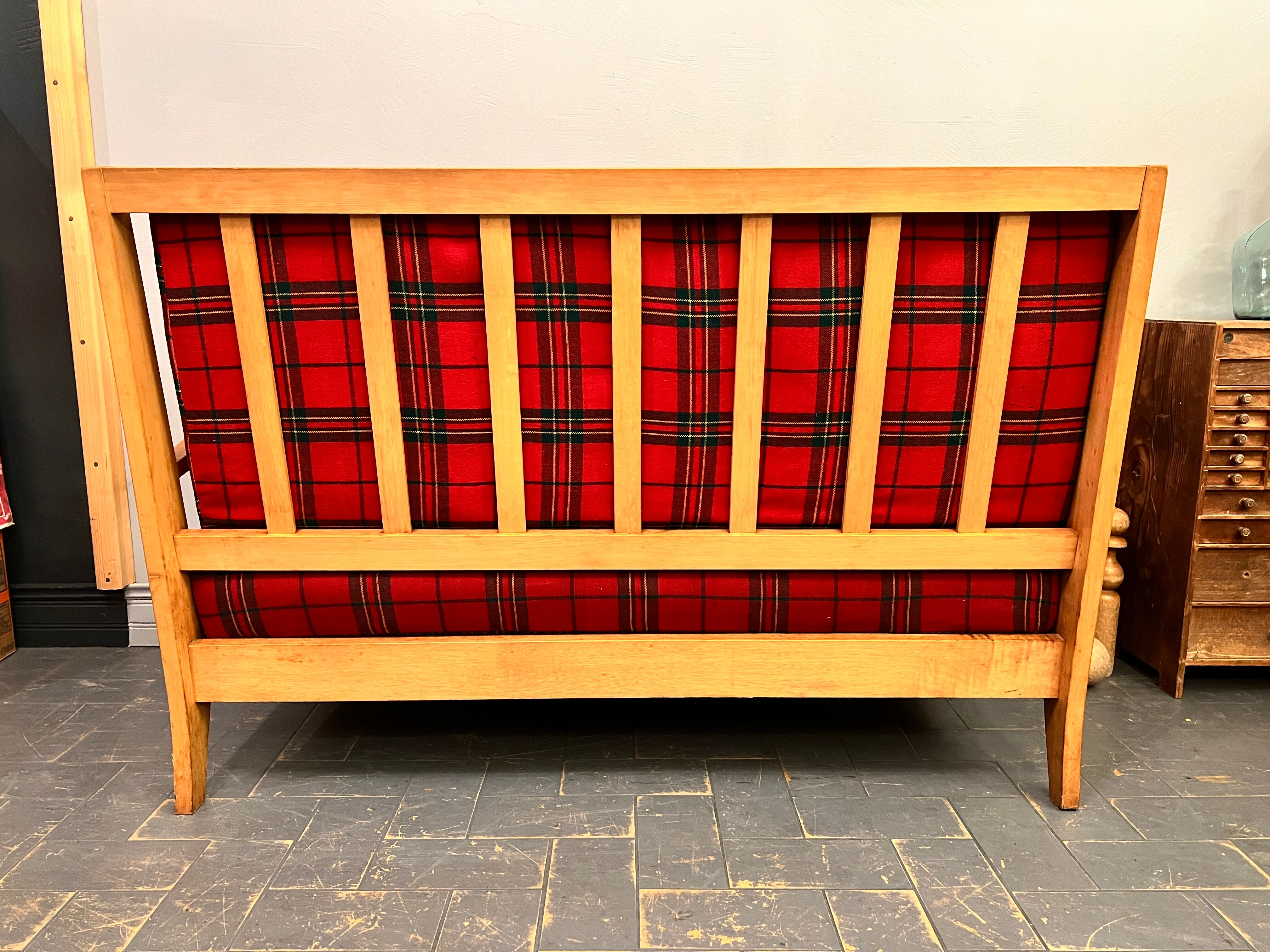 Vintage 2-seater sofa