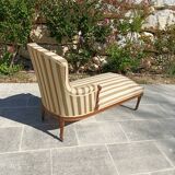 Old daybed