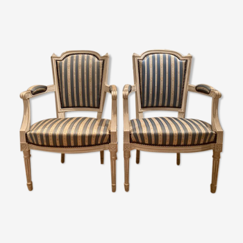 2 fauteuils style Louis XVI