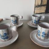 Set of 4 vintage cups