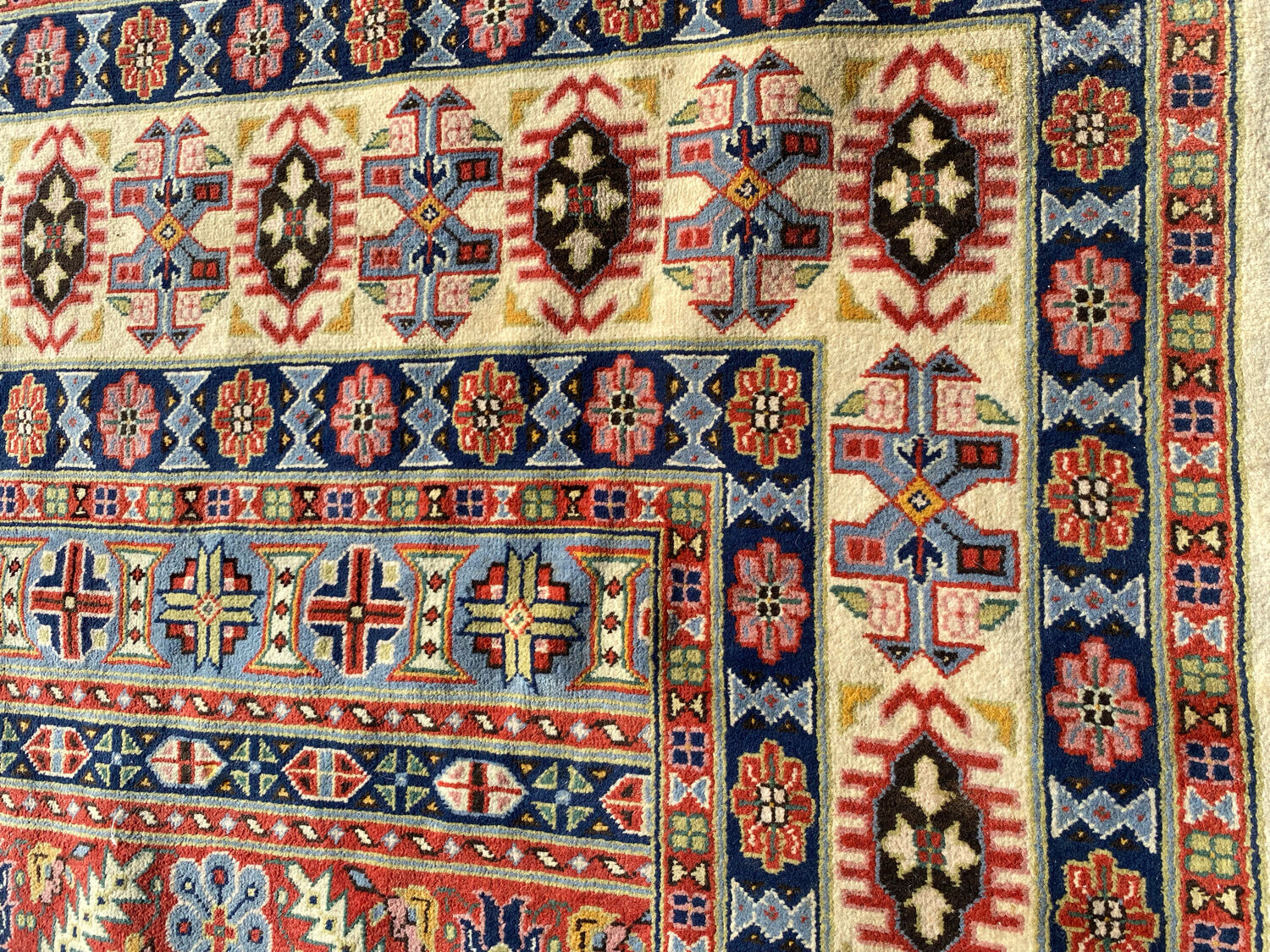 Handmade Tunisian carpet 298 x 203 cm
