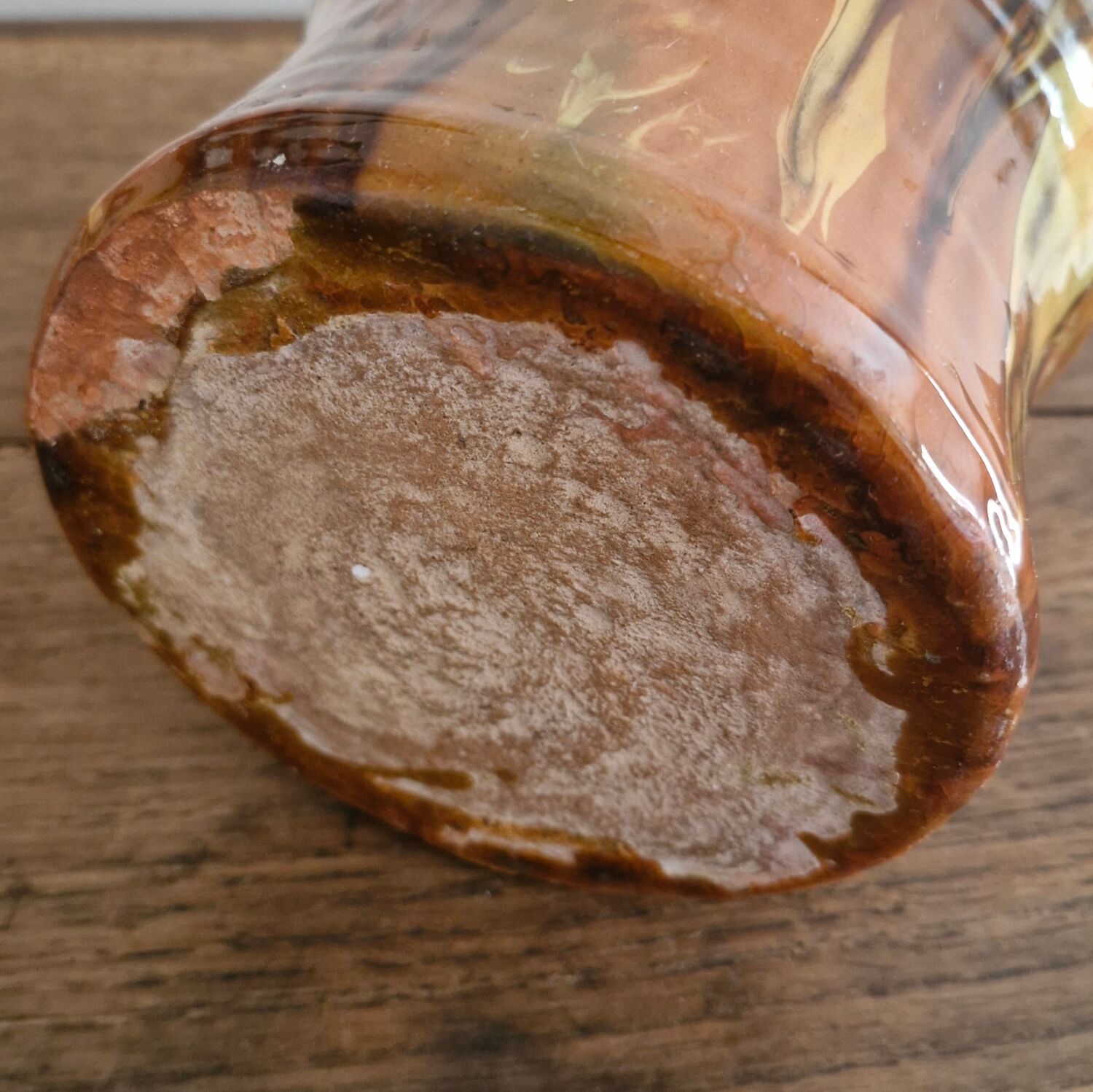 Jaspé decorated jug