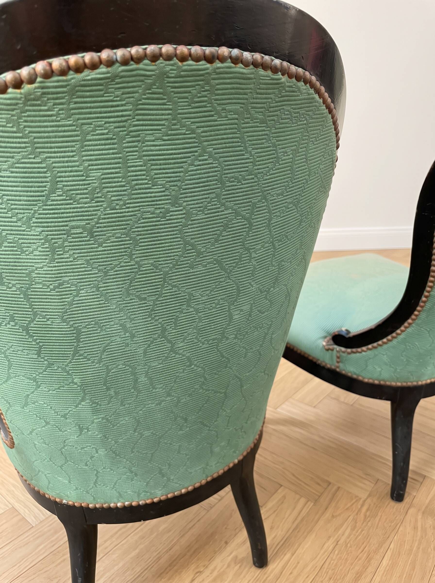 Pair of Louis XV armchairs in wood and green fabric.