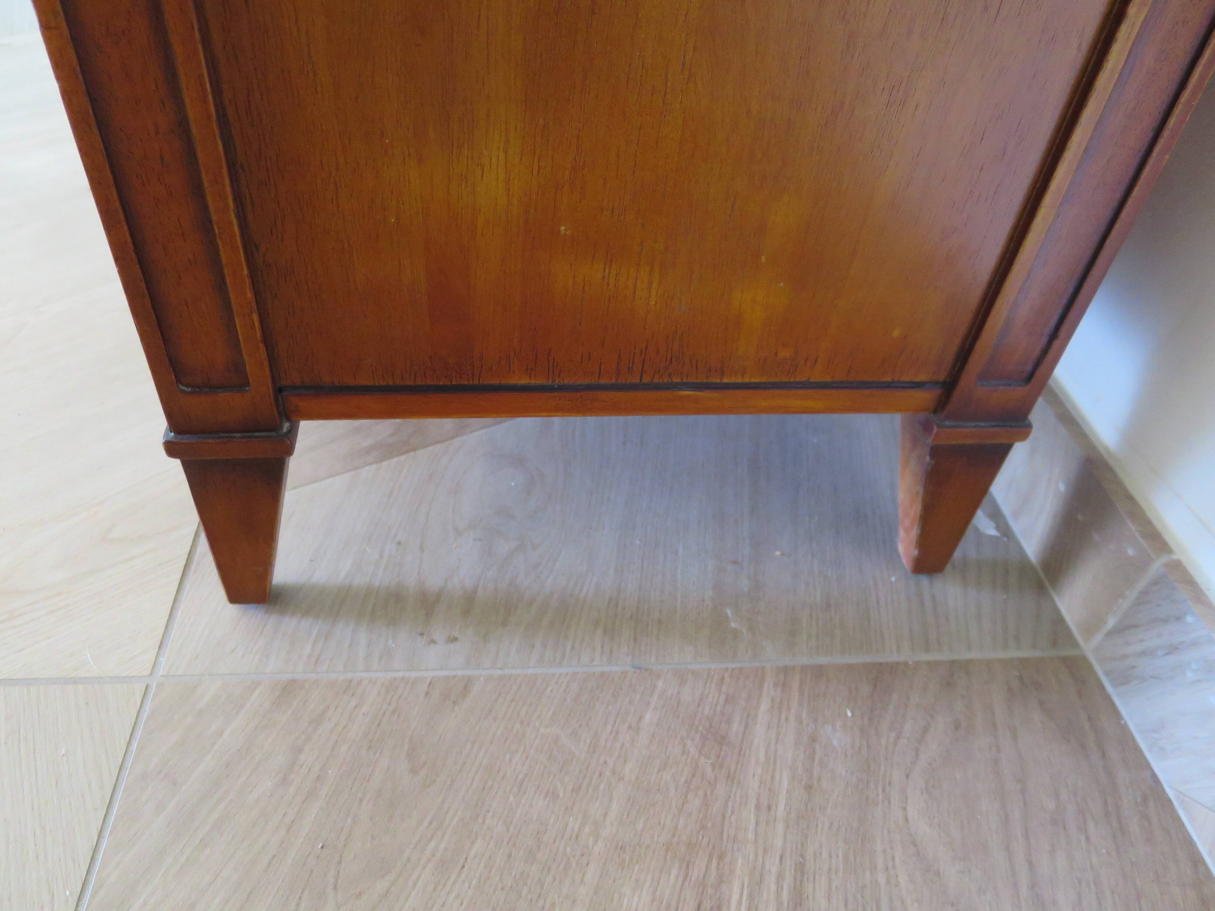 Semainier-Commode- 7 tiroirs-merisier-Style Louis Philippe-Pieds trapèze