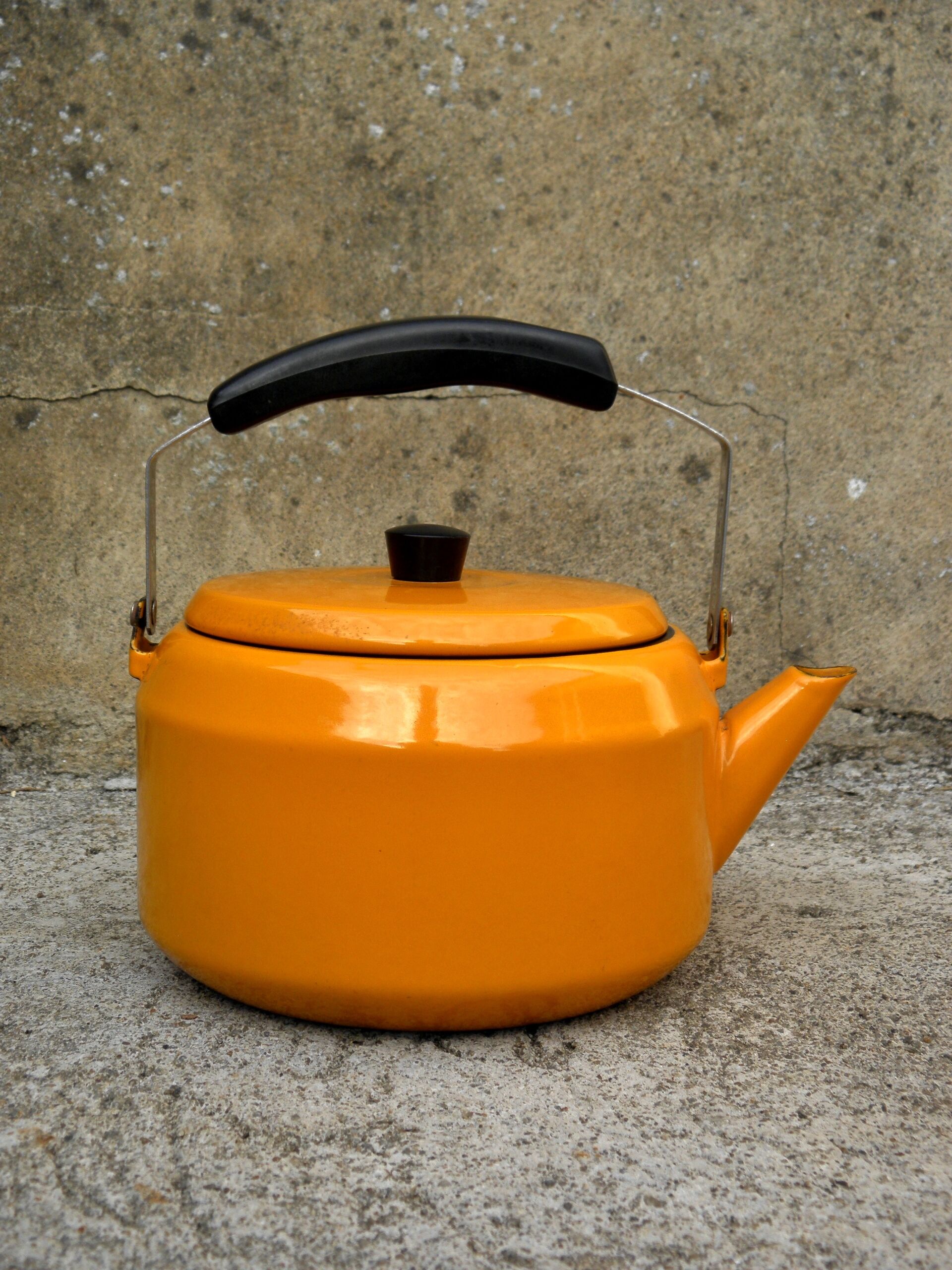 Vintage kettle 1970