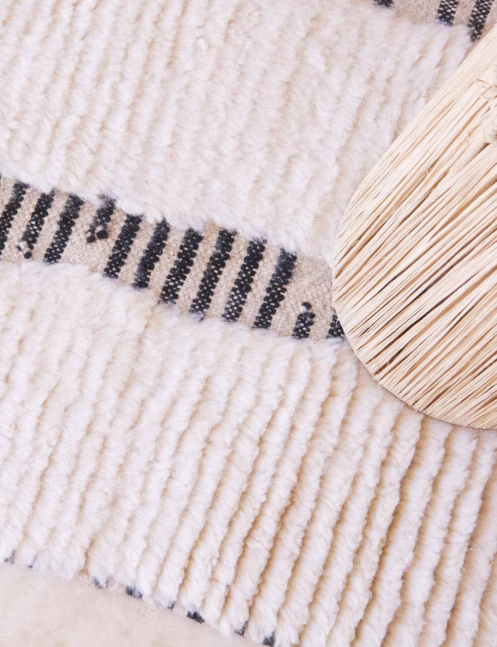 Contemporary Hallway Rug - 356 x 63 cm