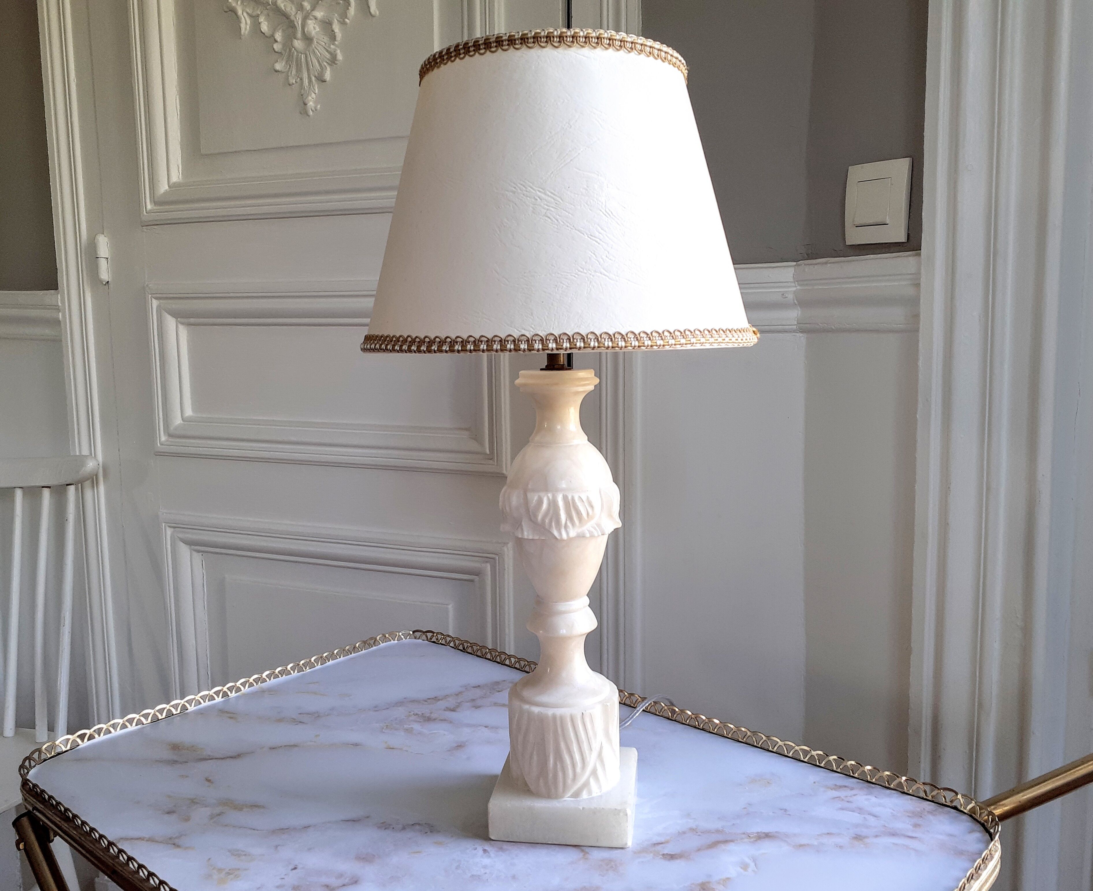 Alabaster marble lamp