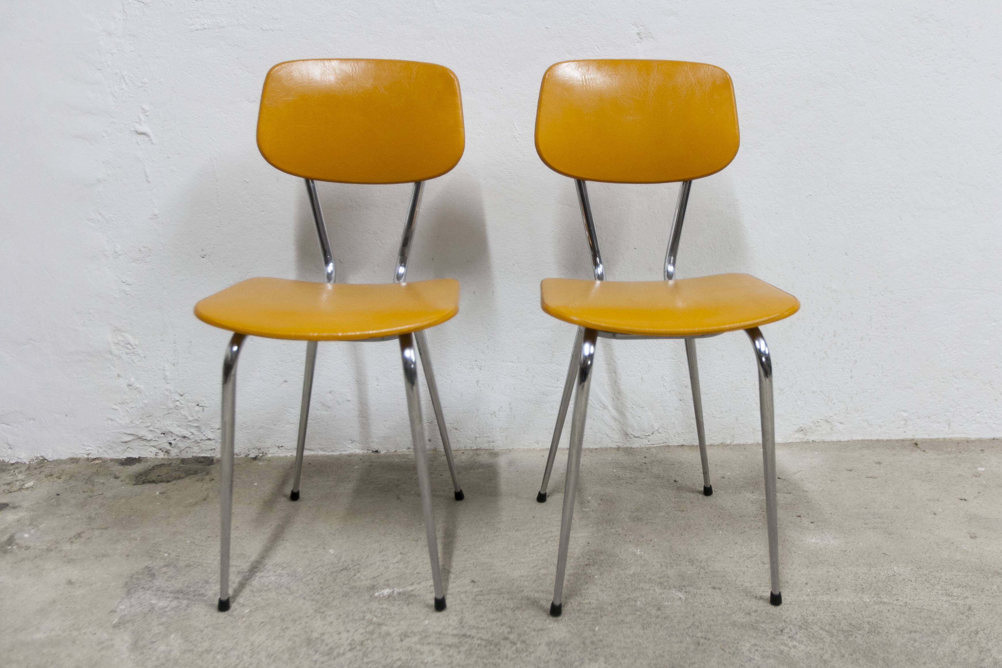 Pair of mustard-colored 70s welded Skai chairs