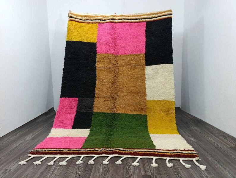 Multicolored woven wool rug 250cm x 150cm