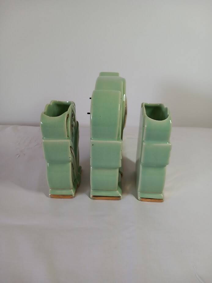 Clock and vases Odyv