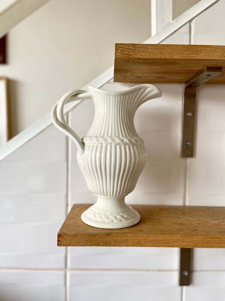 Pitcher Gien in white earthenware