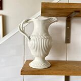 Pitcher Gien in white earthenware