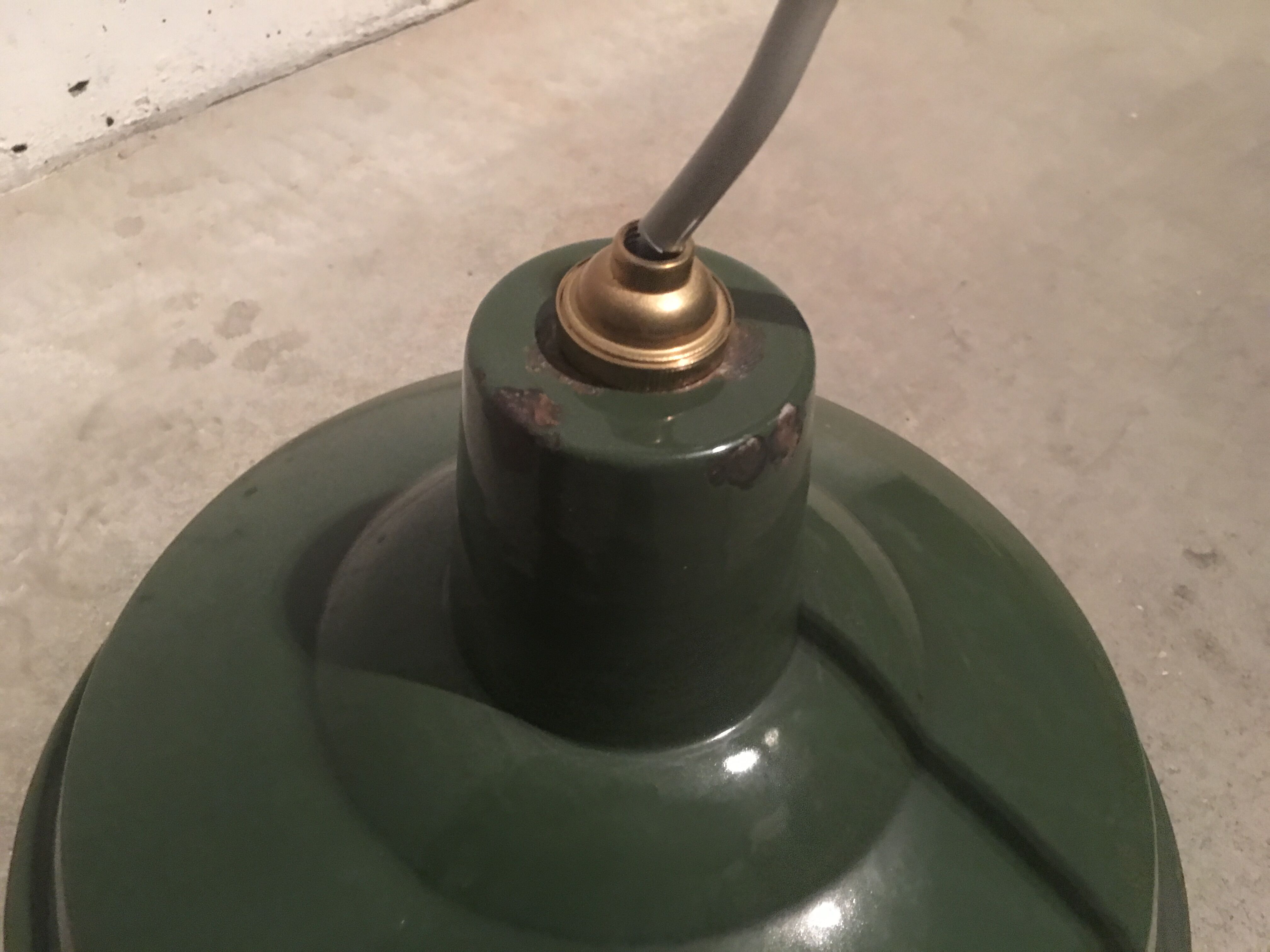 Industrial hanging of the 1950s