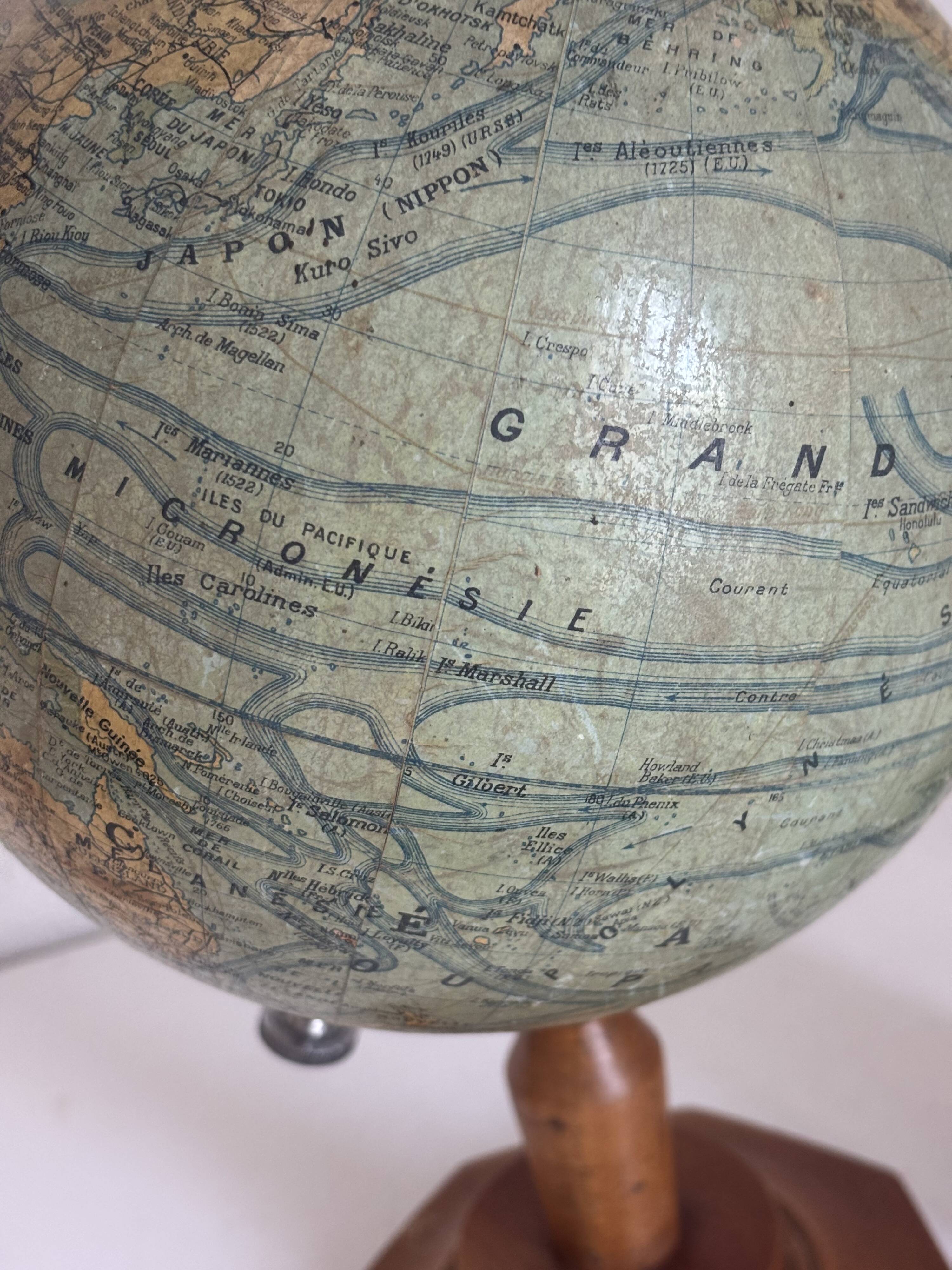 Globe vintage 1950 terrestre Girard et Barrère et Thomas - 33 cm