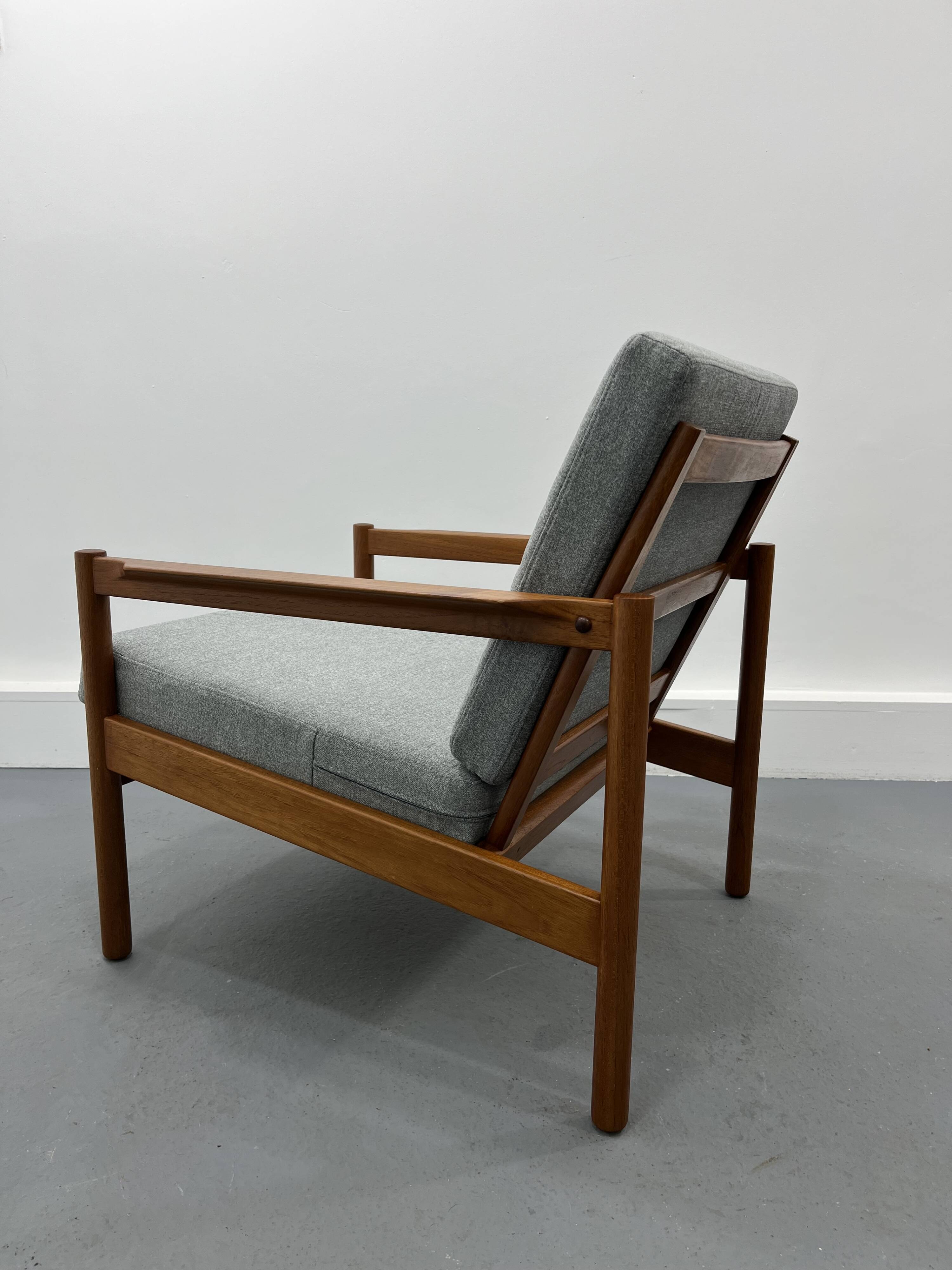 Fauteuil par Ib Kofod-Larsen pour Magnus Olesen, 1956s