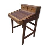 Child desk